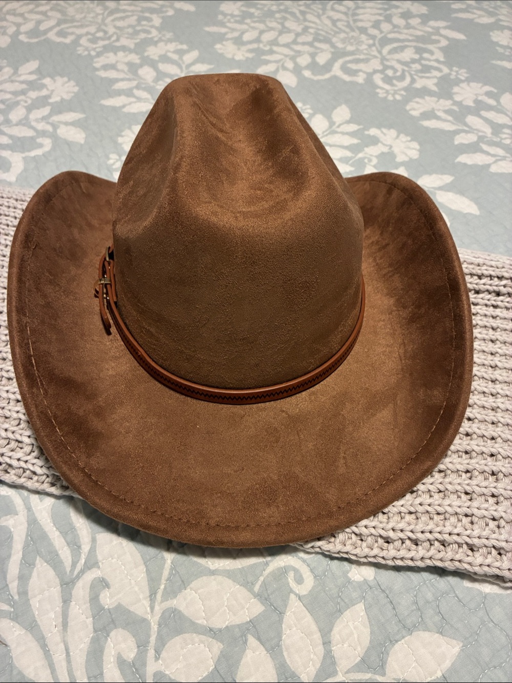 Classic Brown Suede Western Hat with Leather Trim